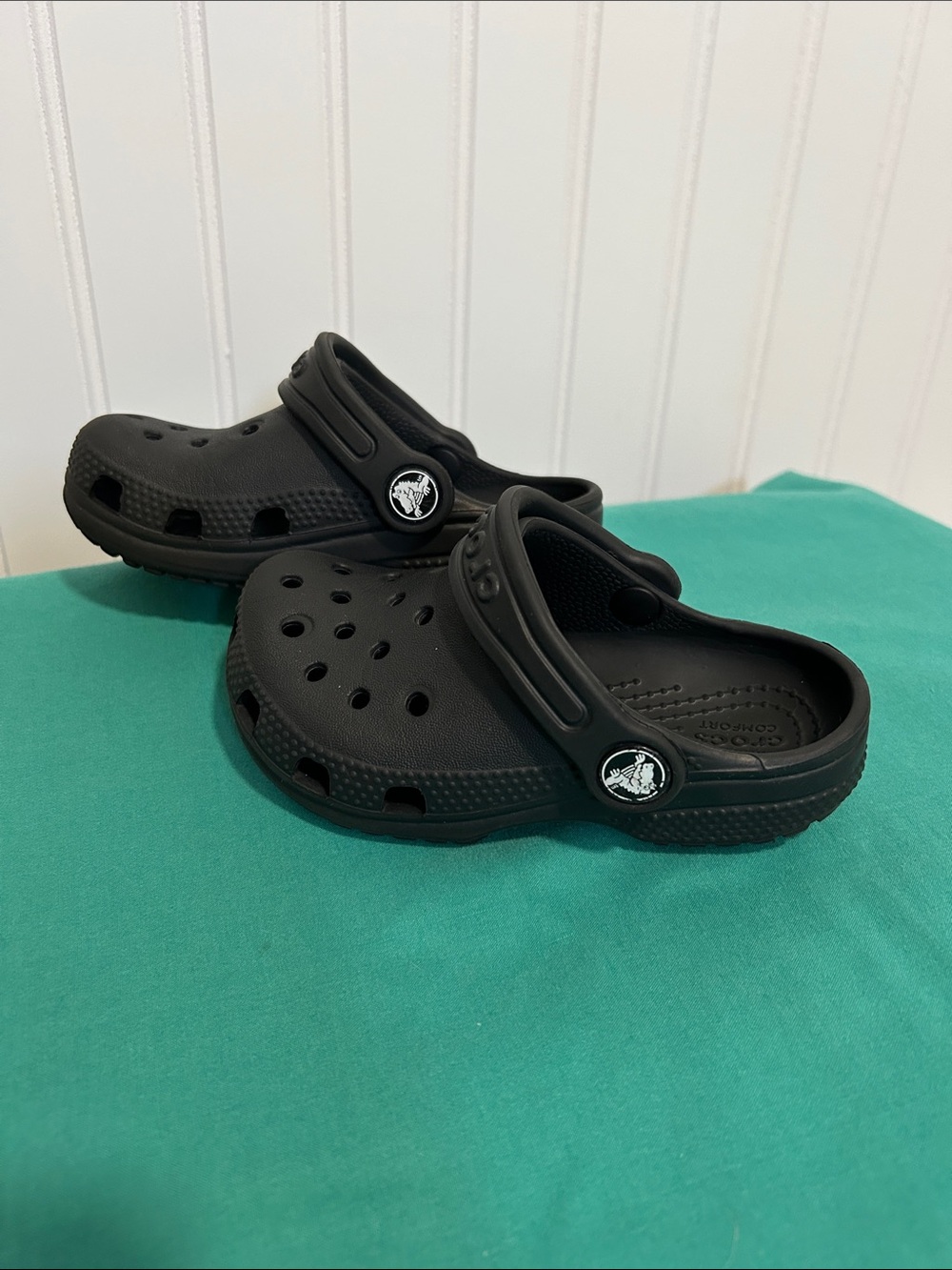 CROCS Kids Clog Sandals - Black - SZ: C8 - Picture 6 of 11